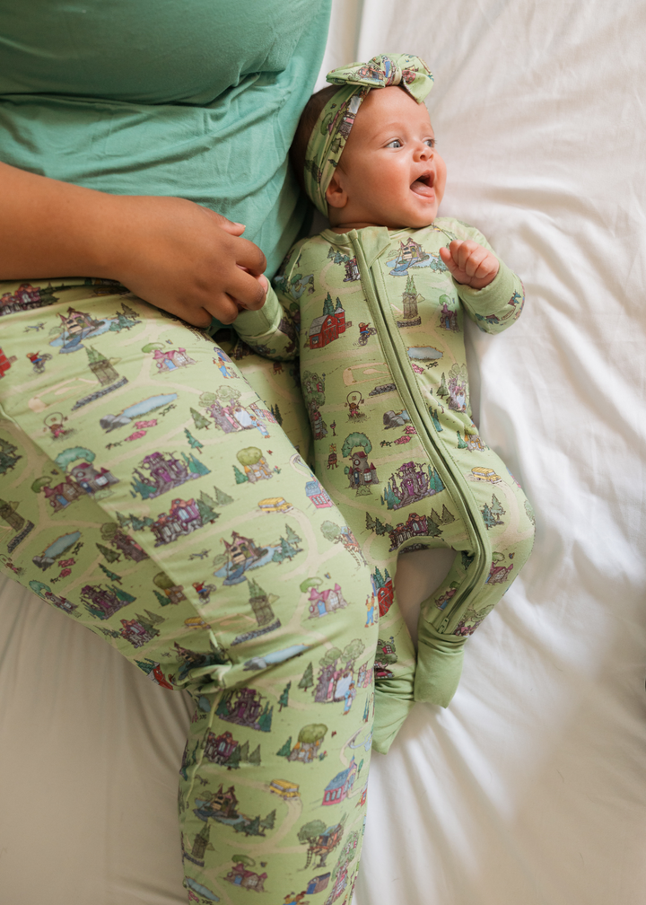 Berenstain Bears® Adult Unisex Jogger Pants