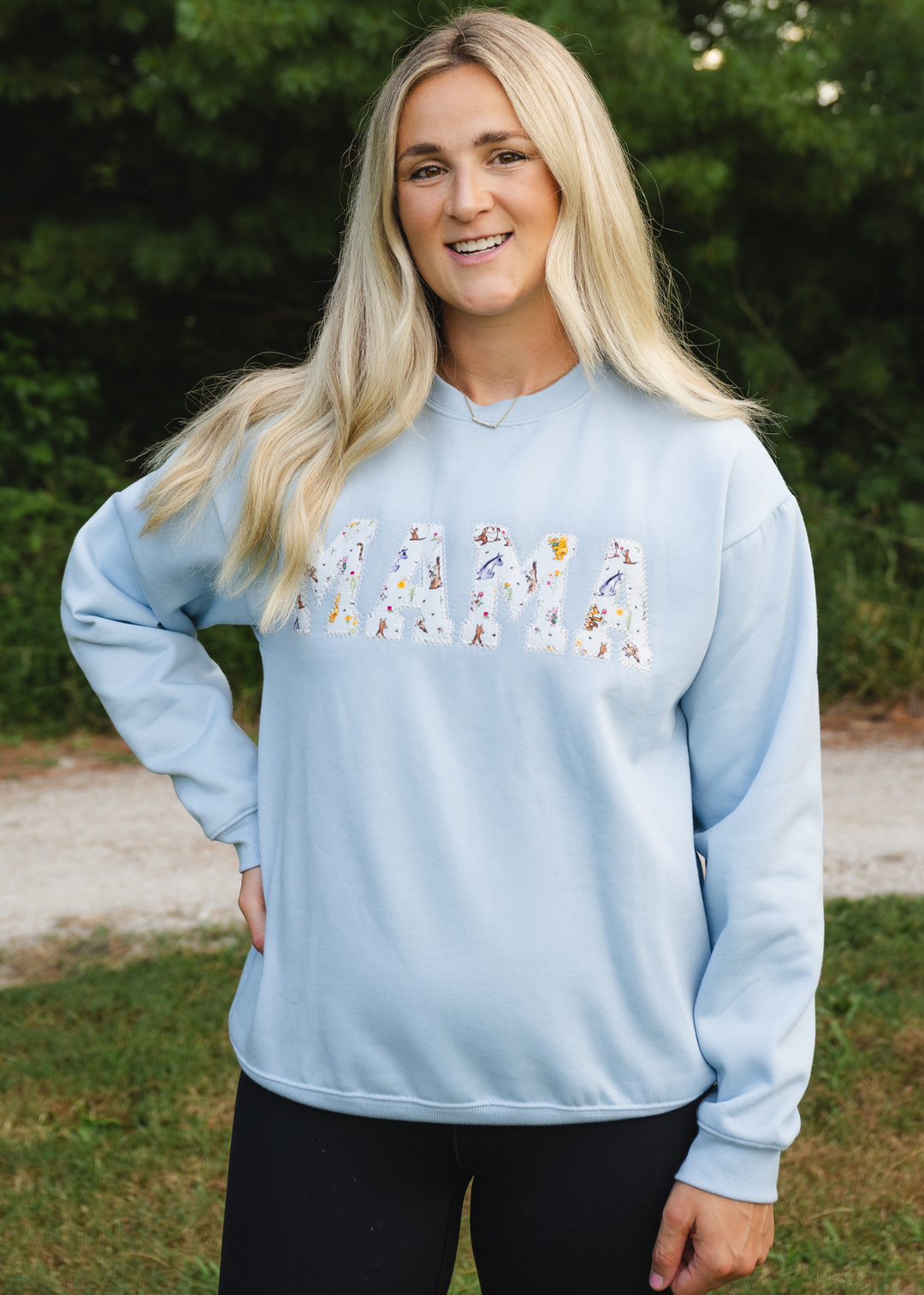 MAMA Crewneck Sweatshirt - Winnie-the-Pooh in Bloom
