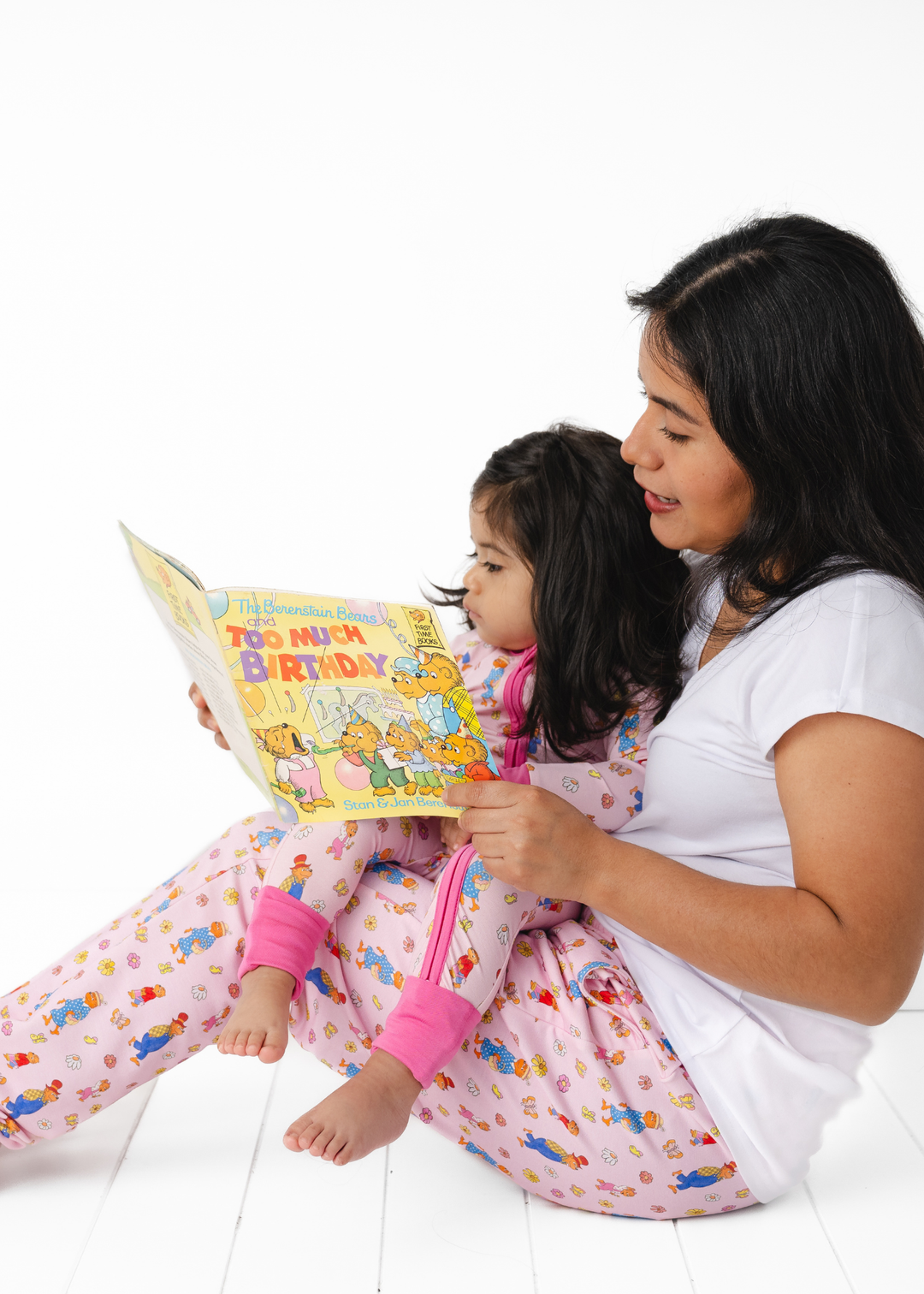 Berenstain Bears®  Floral Adult Unisex Jogger Pants