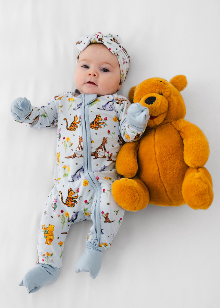 Winnie-the-Pooh in Bloom Bamboo Zippered Sleeper – Little Crowns