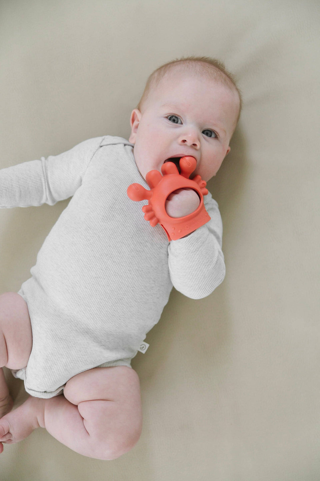 Crab Bitzy Grip™ Teething Toy